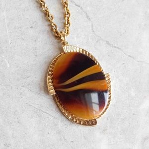 Sarah Coventry faux tigers eye pendant and necklace